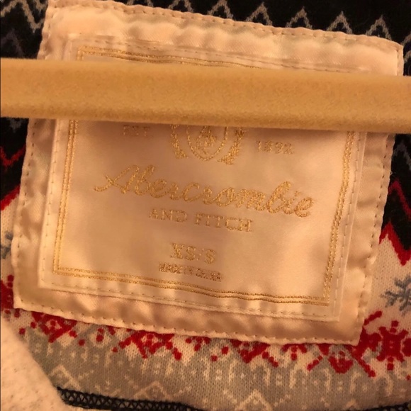 Abercrombie And Fitch Onsie - Picture 2 of 5